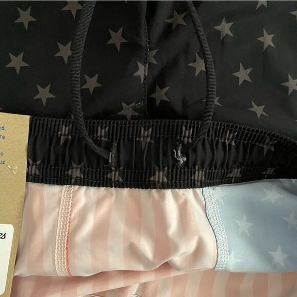 Chubbies The Danger Zones Sport Shorts Large 7” Black New - Picture 3 of 10